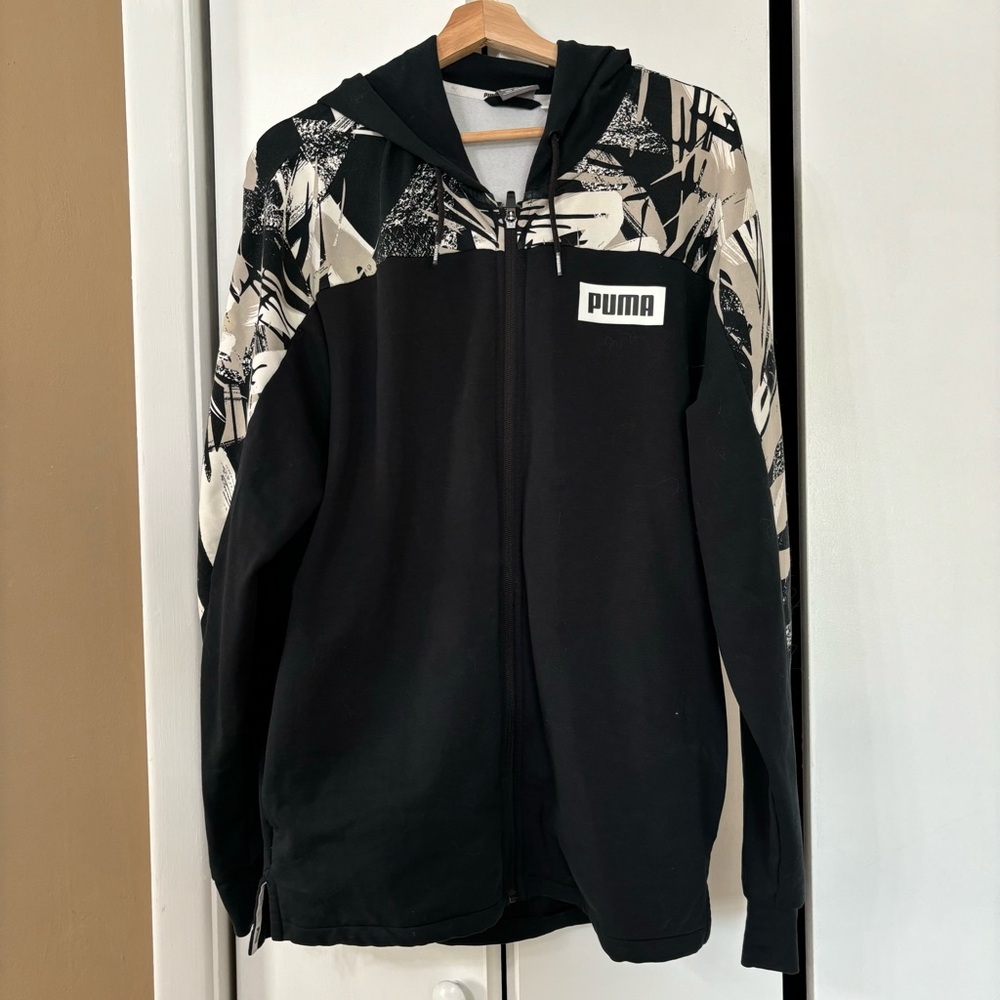 Puma Men's Black Graphic Hoodie Jacket